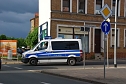 D&uuml;rfen die das, fragte jemand, der sah, dass die Polizei entgegen der Einbahnstra&szlig;e fuhr. Sie d&uuml;rfen es, wenn Gefahren drohen, antwortete jemand. (Foto: J. Miche)