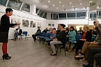 Roter Faden in der Galerie in der Kreissparkasse Nordhausen (Foto: nnz) Roter Faden in der Galerie in der Kreissparkasse Nordhausen (Foto: nnz)