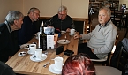 Funkamateure unter sich (Foto: U.Reinboth ) Funkamateure unter sich (Foto: U.Reinboth )