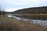 So friedlich flie&szlig;t die Saale nicht immer an Friedeburg vorbei. (Foto: Jochen Miche)