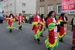 N&auml;rrinnen und Narren trotzen Wetter (1) (Foto: Karl-Heinz Herrmann)