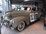 20 Jahre mobile.de: Dieser Chrysler New Yorker (Baujahr 1939) bringt nicht nur die Herzen von Liebhabern in Wallung. Die Vorbesitzerin tut das mit ebenso gro&szlig;er Leichtigkeit. Die ber&uuml;hmte Burlesque T&auml;nzerin Dita von Teese erwarb den Wagen 1996 und fuhr ihn bis 2010. Ein bisschen Dita gibt es f&uuml;r 100.000 Euro. (Foto: mobile.de)