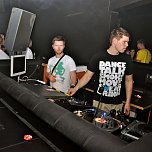 Musik und Handys in der Webe (Foto: nnz-City Scout: Sven Gämkow) Musik und Handys in der Webe (Foto: nnz-City Scout: Sven Gämkow)