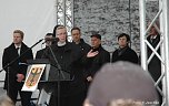 &Uuml;bergeben (Foto: F. Jeschke)