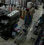 Wer kennt diese Person  (Foto: Polizei MSH)