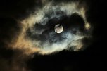 Der Mond über Nordhausen (Foto: Peter Blei) Der Mond über Nordhausen (Foto: Peter Blei)