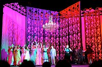 La Traviata & Party Bild: La Traviata & Party