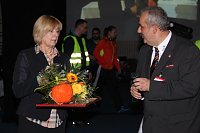 Packender Zweikampf bei den Damen Bild: Packender Zweikampf bei den Damen