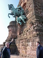 Bild: Reinigungskur f&uuml;r Kyffh&auml;userdenkmal