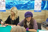 Bild: Autogrammstunde beFour in Nordhausen. nnz-City Scout on Tour