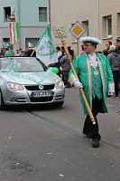 Bild: N&auml;rrinnen und Narren ziehen durch die Stadt (2)