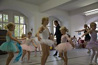 Tanzmärchen zur Vorweihnachtszeit Bild: Tanzmärchen zur Vorweihnachtszeit