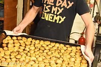 Kartoffelscheibenessen Bild: Kartoffelscheibenessen