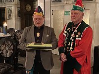 Zum Dank dafür gibt es ein Originalfotoalbum aus den Fünfzugern mit Bildern Erfurter Schlaraffen Bild: Zum Dank dafür gibt es ein Originalfotoalbum aus den Fünfzugern mit Bildern Erfurter Schlaraffen