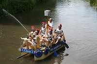 Bild: Badewannenrennen in Bennungen