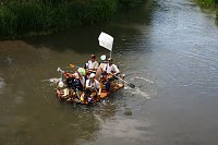 Bild: Badewannenrennen in Bennungen