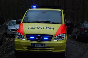 Notarztwagen m&uuml;ssen auch in schwierigem Gel&auml;nde klarkommen.