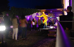 Zu vorgerückter Stunde rückten auch die Besucher weiter vor.