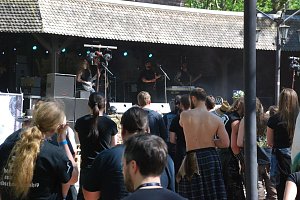 Bornstedt bietet viel Gutes: Super Musik, Service und herrliches Wetter.