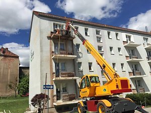 Balkonr&uuml;ckbau in der Kollwitz-Stra&szlig;e in Bleicherode