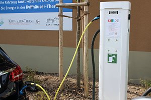 E-Tankstelle f&uuml;r Autos und Fahrr&auml;der