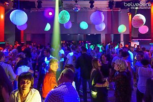 Wir bekennen Farbe! - so hieß das Motto der Nacht vom Samstag zu Sonntag im Nordhäuser Jugendclubhaus. Auf die Gäste wartete nicht nur jede Menge Licht, sondern auch jede Menge toller Musik. Wir haben wieder die Galerie für Sie zusammengestellt.