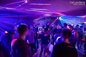 Wir bekennen Farbe! - so hieß das Motto der Nacht vom Samstag zu Sonntag im Nordhäuser Jugendclubhaus. Auf die Gäste wartete nicht nur jede Menge Licht, sondern auch jede Menge toller Musik. Wir haben wieder die Galerie für Sie zusammengestellt.