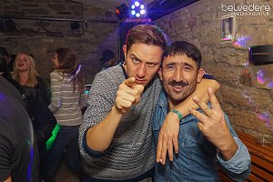 Wir bekennen Farbe! - so hieß das Motto der Nacht vom Samstag zu Sonntag im Nordhäuser Jugendclubhaus. Auf die Gäste wartete nicht nur jede Menge Licht, sondern auch jede Menge toller Musik. Wir haben wieder die Galerie für Sie zusammengestellt.