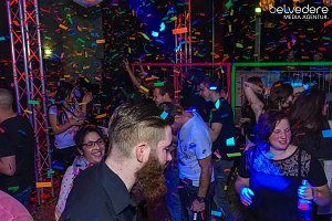 Wir bekennen Farbe! - so hieß das Motto der Nacht vom Samstag zu Sonntag im Nordhäuser Jugendclubhaus. Auf die Gäste wartete nicht nur jede Menge Licht, sondern auch jede Menge toller Musik. Wir haben wieder die Galerie für Sie zusammengestellt.