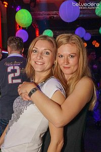 Wir bekennen Farbe! - so hieß das Motto der Nacht vom Samstag zu Sonntag im Nordhäuser Jugendclubhaus. Auf die Gäste wartete nicht nur jede Menge Licht, sondern auch jede Menge toller Musik. Wir haben wieder die Galerie für Sie zusammengestellt.