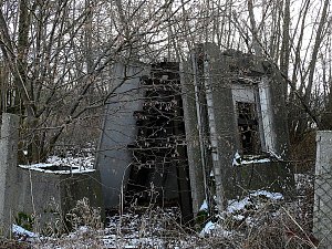 Peter Blei in den Ruinen der Schuhfabrik in Wiehe