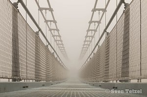 Auf der längsten Hängebrücke der Welt