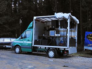 Schlittenhunde rennen rund um Benneckenstein