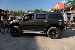 US-Cars in der Westernstadt