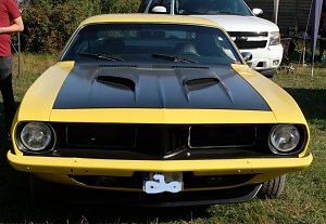 US-Cars in der Westernstadt