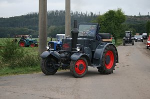 Landwirt Friedrich Wilhelm Steinemann aus Berga voll im Einsatz