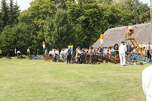 Kanonendonner auf der Pfalz Tilleda