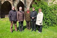 Ina Schmidt, Julius Goldacker, Adelbert Stickel und Erik Kahnt als Vertreter der Gemeinden im Pfarrbereich Allstedt-Wolferstedt waren fr&uuml;h am Sonntagmorgen aufgebrochen, um die Ordination von Bruder Weber im Dom zu Magdeburg mitzuerleben und herzliche Gr&uuml;&szlig;e und Gl&uuml;ckw&uuml;nsche aus den Gemeinden zu &uuml;berbringen. (Foto: Privat)