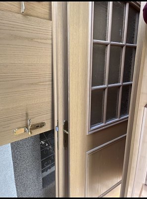 T&uuml;ren  (Foto: )