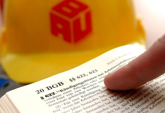 Schutzschirm (Foto: IG Bau) Schutzschirm (Foto: IG Bau)