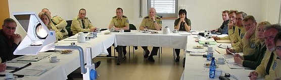 Beratung mit vielen Sternen (Foto: SOS) Beratung mit vielen Sternen (Foto: SOS)