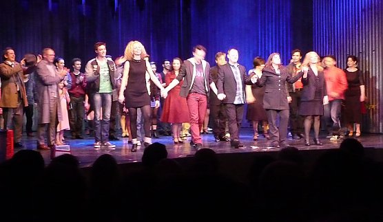 Abschlussapplaus bei Premiere (Foto: nnz)