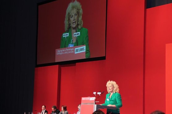 Birgit Keller am Rednerpult (Foto: nnz)