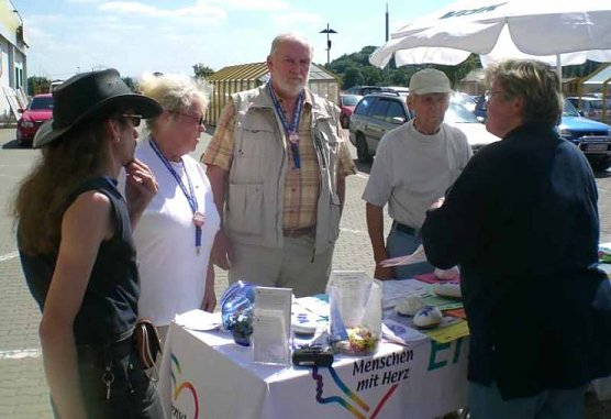 Halt in Niedersachswerfen (Foto: Henze) Halt in Niedersachswerfen (Foto: Henze)