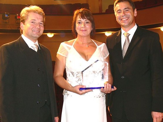 Trio nach der Auszeichnung: Tietje, Blanchard, Asche (Foto: I. Kühn) Trio nach der Auszeichnung: Tietje, Blanchard, Asche (Foto: I. Kühn)