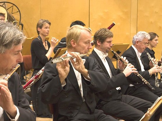 Stehen im Mittelpunkt (Foto: Kühn) Stehen im Mittelpunkt (Foto: Kühn)