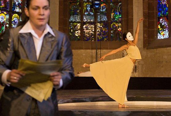 Theater in Kirche (Foto: Graner) Theater in Kirche (Foto: Graner)