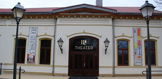 Das Theater Eisleben l&auml;dt am 28. April morgens ab halb zehn junge Leute ein, sich hier einmal gr&uuml;ndlich umzusehen. Vielleicht l&auml;sst sich in diesem Haus sogar mal ein Berufswunsch verwirklichen. (Foto: Jochen Miche)