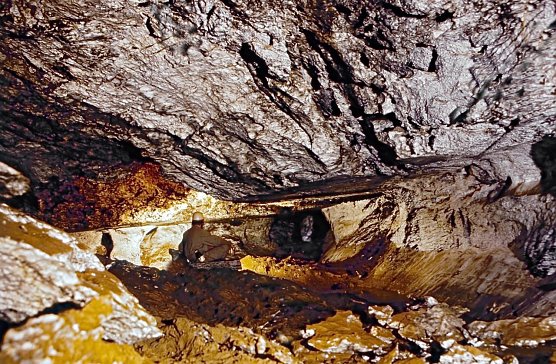 Ein Blick in die Numburghöhle (Foto: Interessengemeinschaft Schloss Heringen) Ein Blick in die Numburghöhle (Foto: Interessengemeinschaft Schloss Heringen)