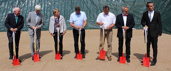 Spatenstich f&uuml;r Geo-Informationszentrum (Foto: Karl-Heinz Herrmann)